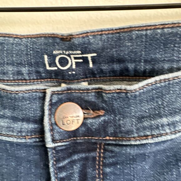 Loft Denim Jeans Size 14 Modern Skinny Distressed Stretch Ann Taylor - Picture 3 of 12